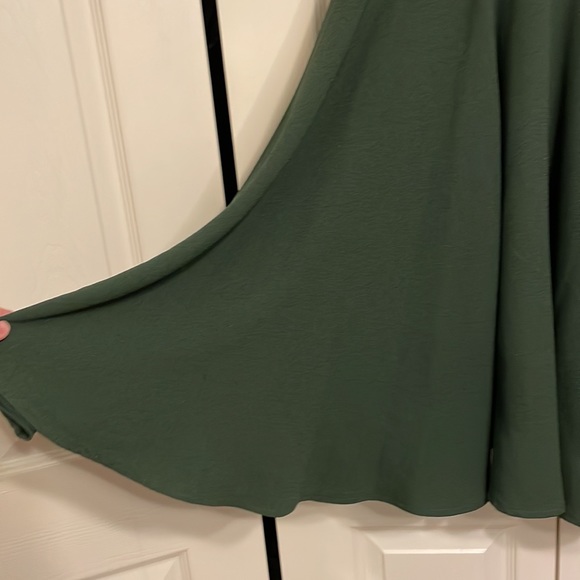 HELL BUNNY dark green dress with crochet collar - Picture 4 of 5